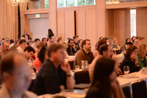 Das Therapien-Meeting der CHDI bringt HD-Forscher aus der ganzen Welt zusammen