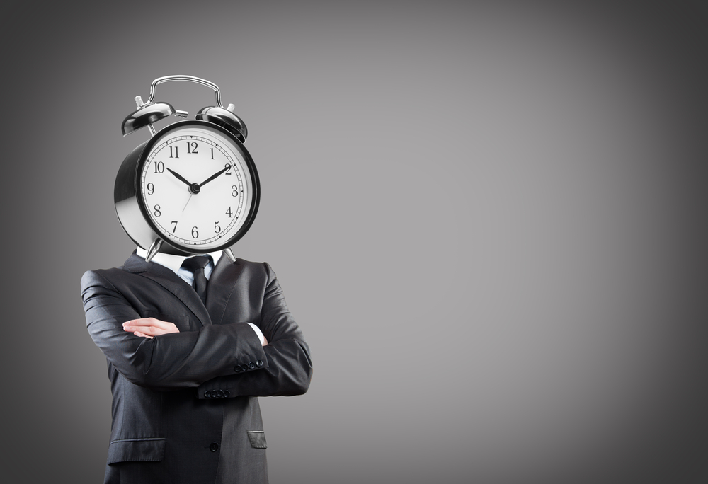 Melatonin ist ein Hormon, das dem Gehirn dabei hilft zu entscheiden, wann man schläft und wann man wach ist.