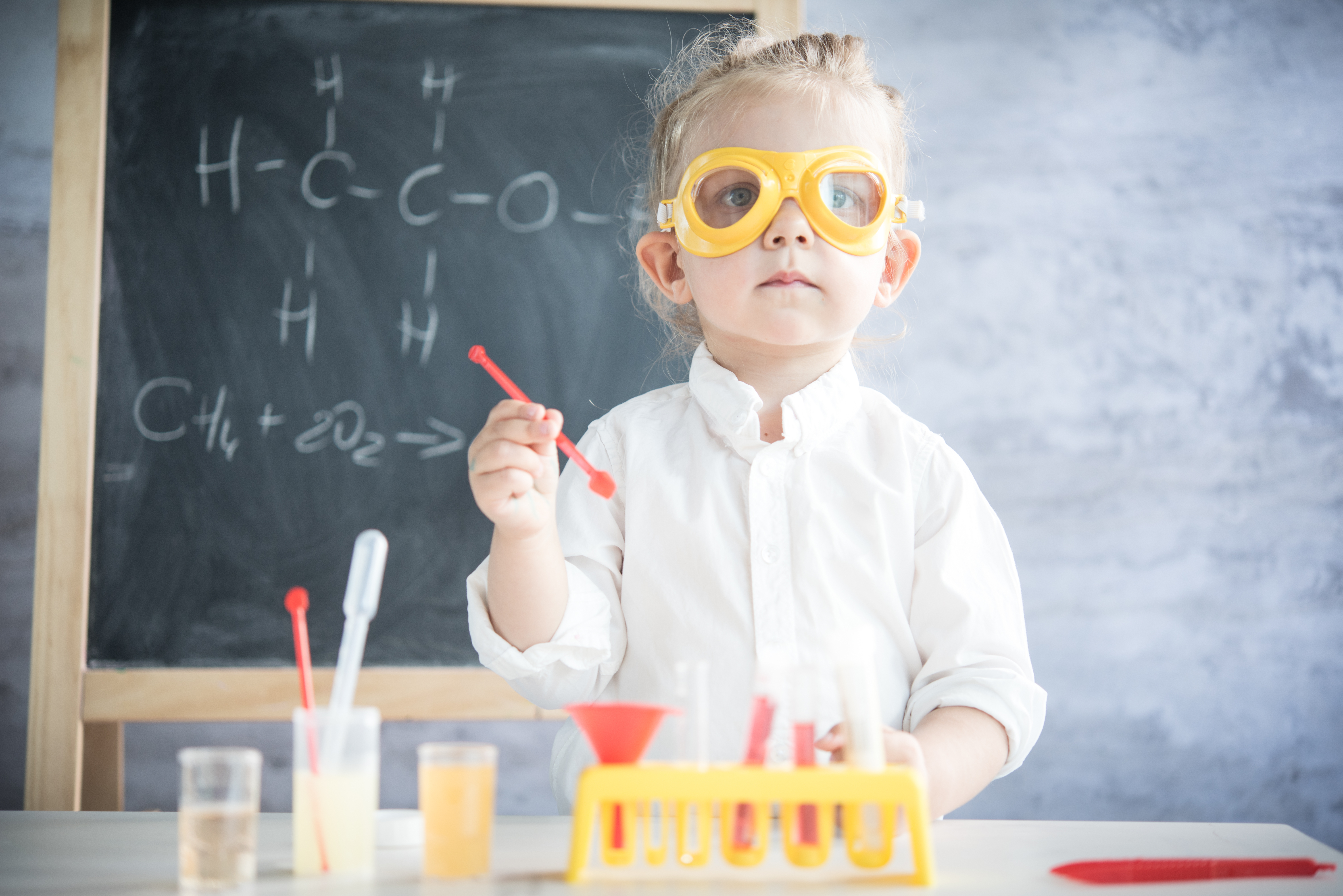Aufruf an alle Wissenschaftsfreaks! HDBuzz sucht nach jungen Huntington-Forschern, die talentierte Autoren sind und uns helfen, coole Wissenschaft mit Huntington-Familien zu teilen.